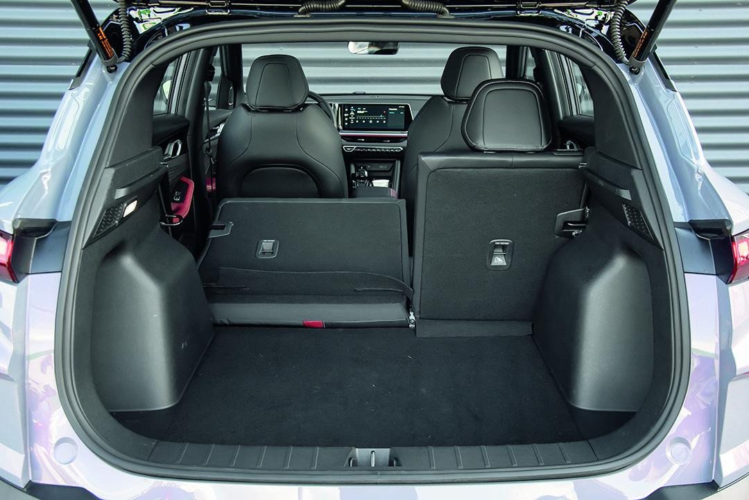 Geely Coolray Mid Option