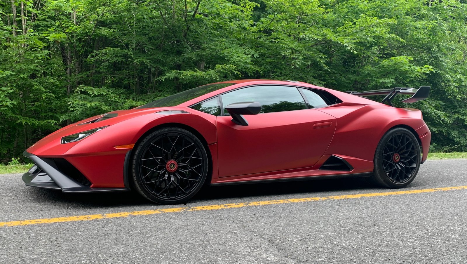 Lamborghini Huracan STO