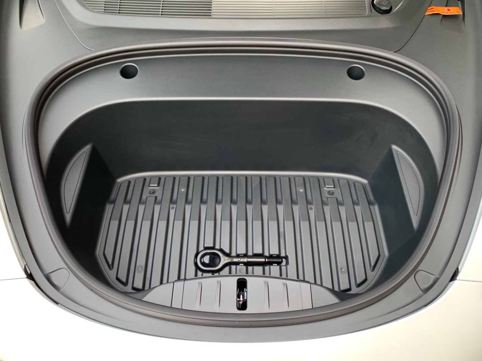 Tesla Model 3 2021-2023