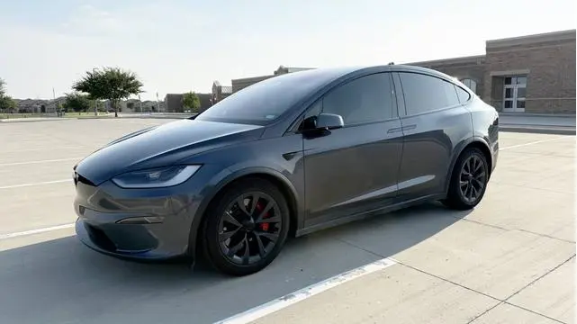 Tesla Model X Plaid
