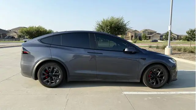 Tesla Model X Plaid