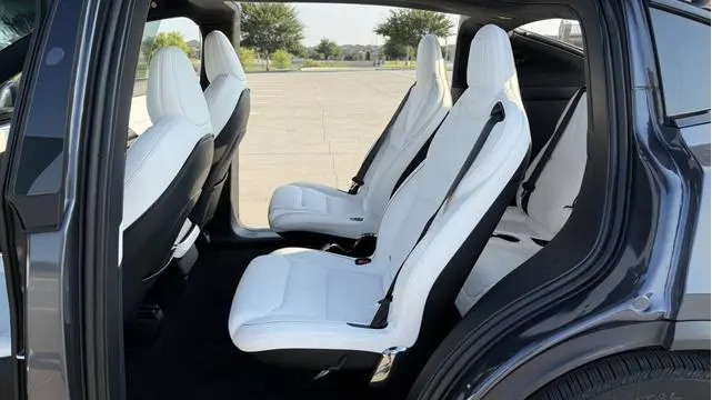 Tesla Model X Plaid