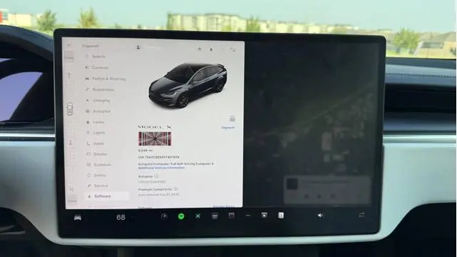 Tesla Model X Plaid
